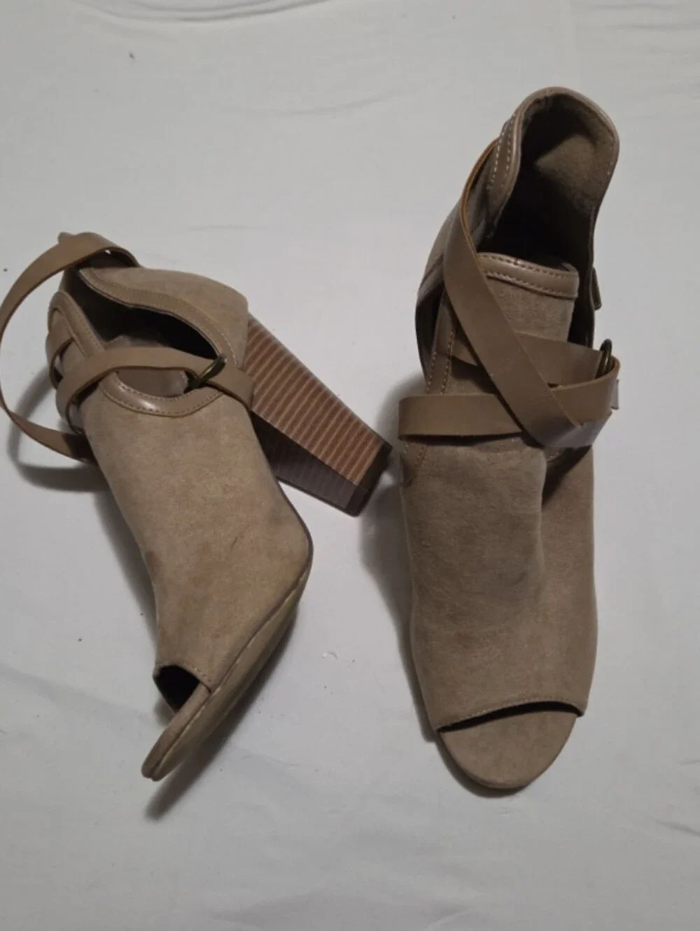 Justfab women's size 9 brown suede heels #25